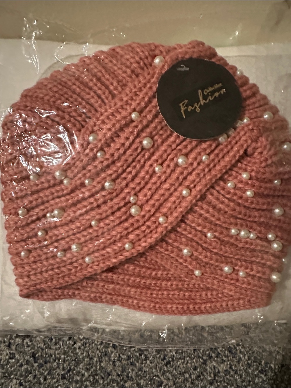 Women's Pink / mauve Pearl-Accent Knit Beanie